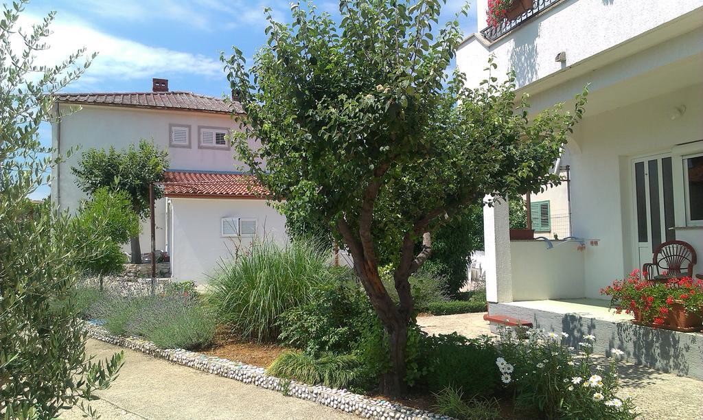 Rooms Hodanic Krk Town Luaran gambar